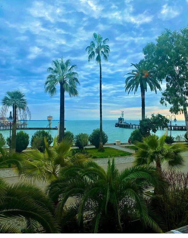 Квартира У Моря В Сухуме Sukhumi Exterior photo